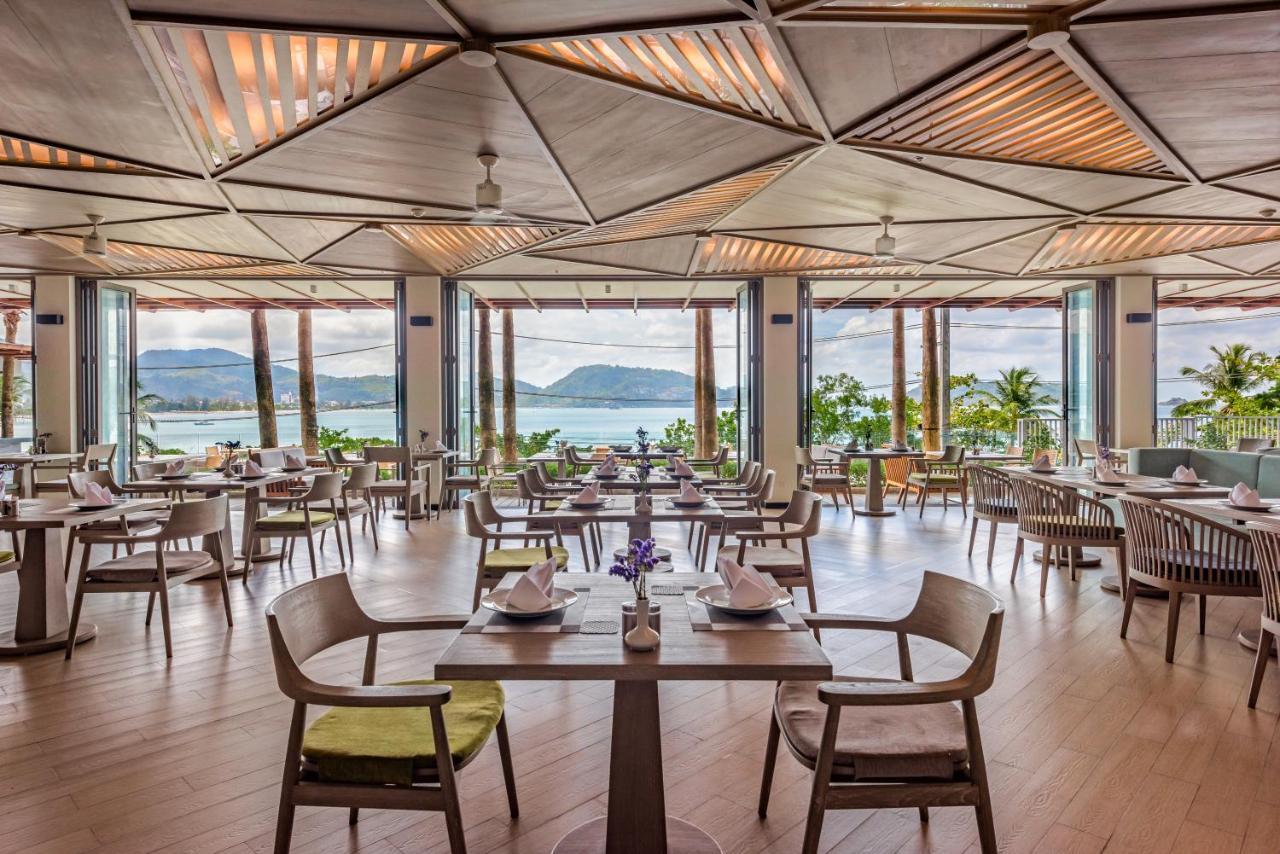 Oceanfront Beach Resort - Sha Extra Plus Patong Eksteriør billede The Deck